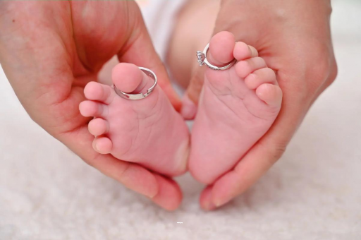 代怀生子好找吗怀孕孕吐多久消失