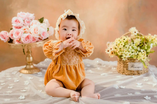 代怀生子好找吗宝宝多大可以戴银手镯